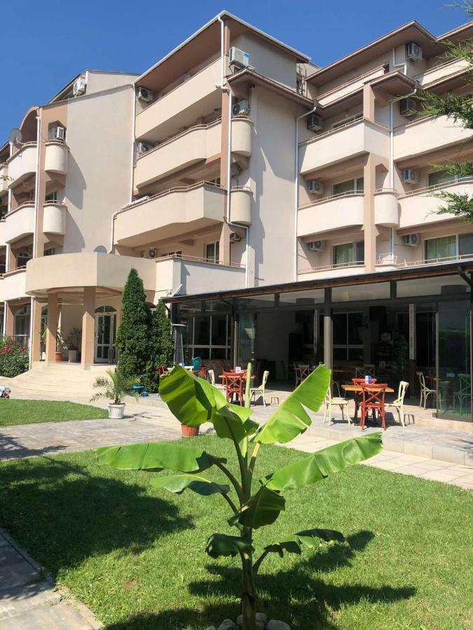 Aparthotel Lucky Family Ravda Bagian luar foto