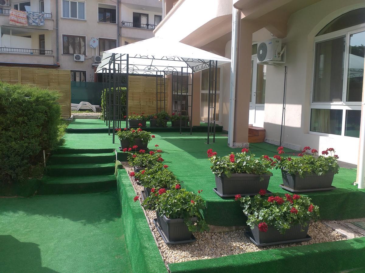 Aparthotel Lucky Family Ravda Bagian luar foto