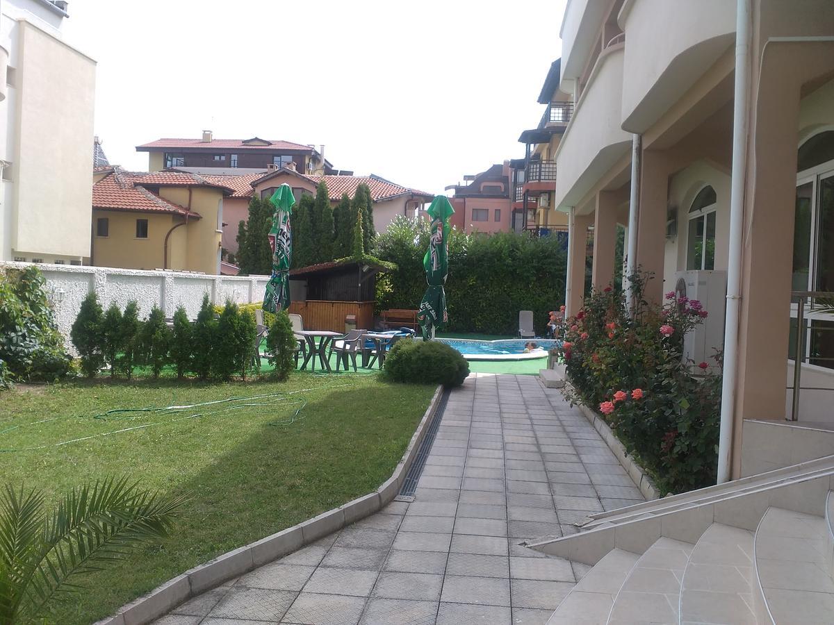 Aparthotel Lucky Family Ravda Bagian luar foto
