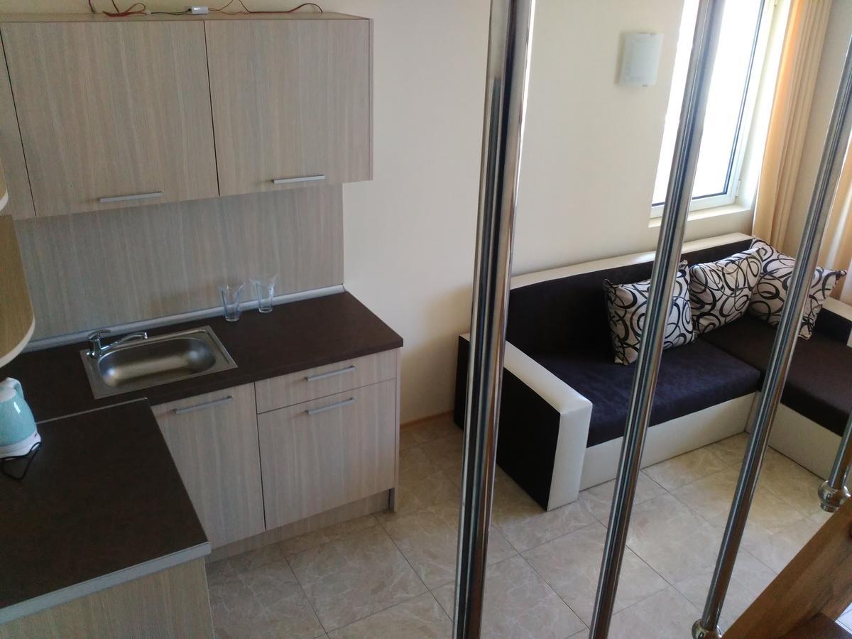 Aparthotel Lucky Family Ravda Bagian luar foto