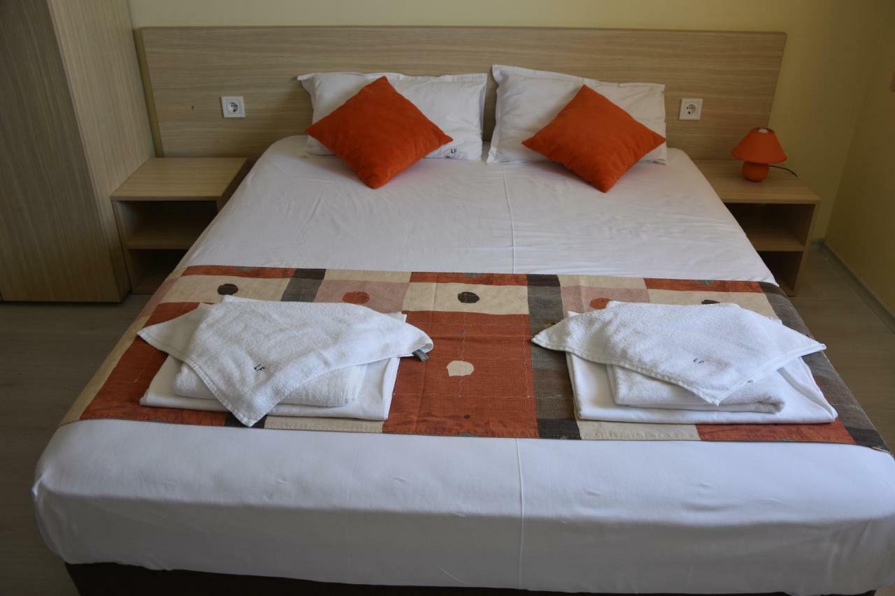Aparthotel Lucky Family Ravda Bagian luar foto