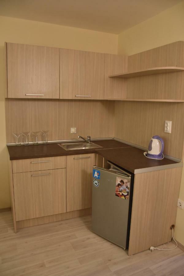 Aparthotel Lucky Family Ravda Bagian luar foto