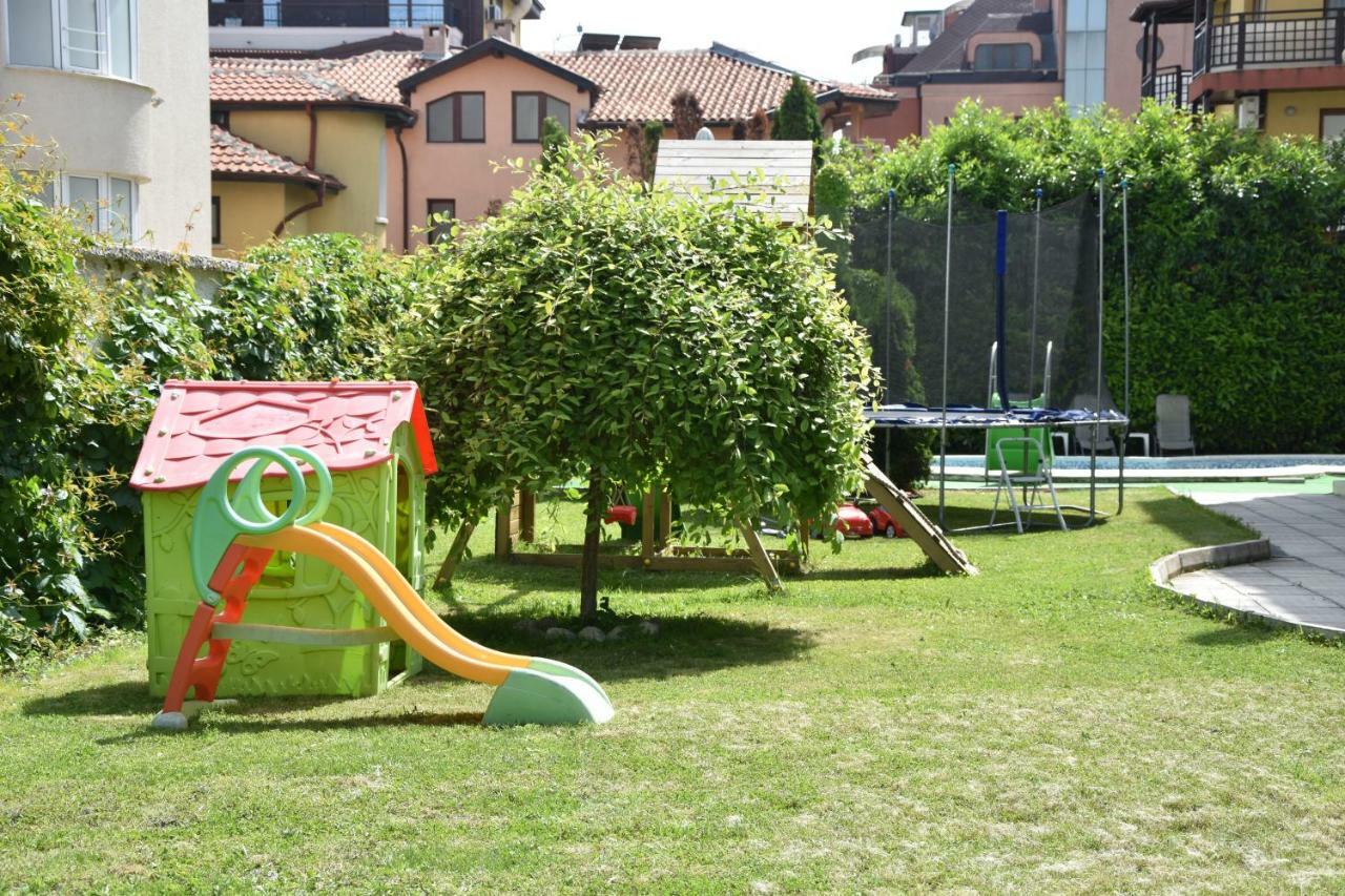 Aparthotel Lucky Family Ravda Bagian luar foto