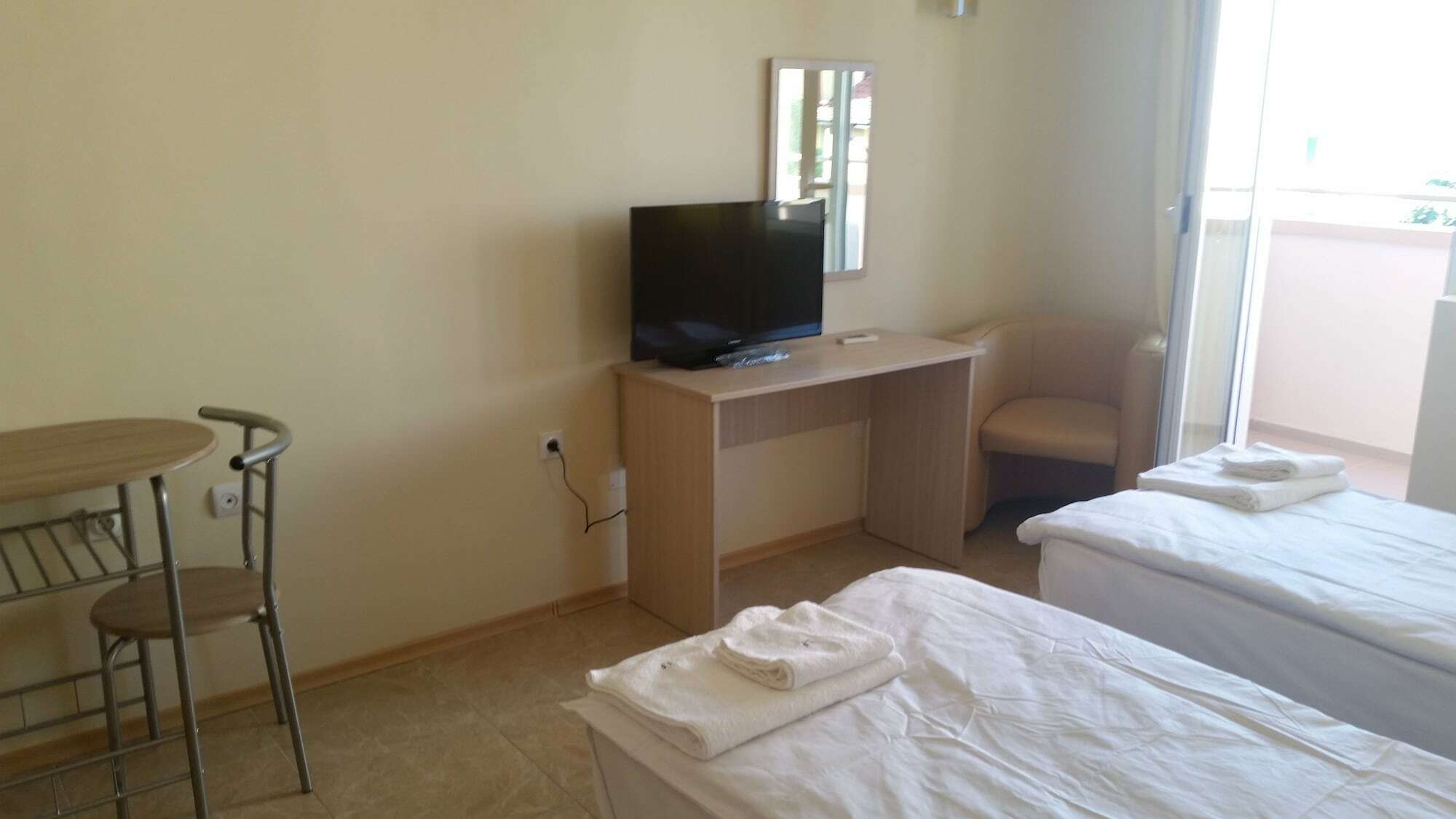 Aparthotel Lucky Family Ravda Bagian luar foto